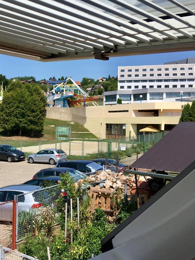 Holiday House Apartments Dajcic 瓦拉日丁托普利采 外观 照片