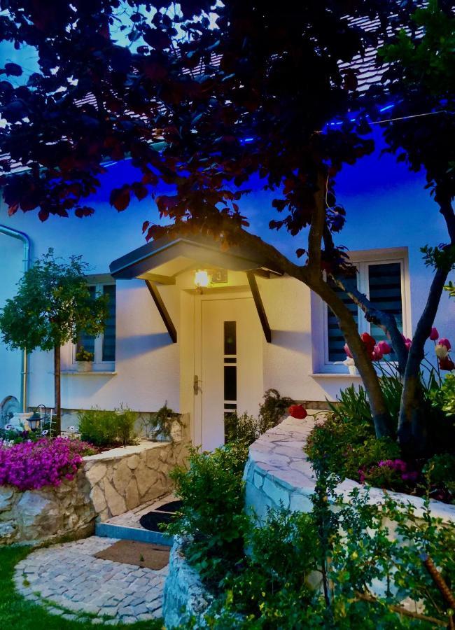 Holiday House Apartments Dajcic 瓦拉日丁托普利采 外观 照片