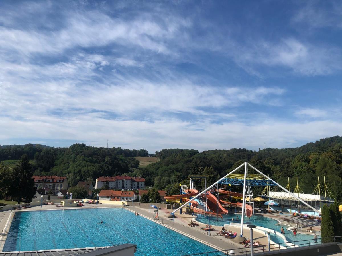 Holiday House Apartments Dajcic 瓦拉日丁托普利采 外观 照片